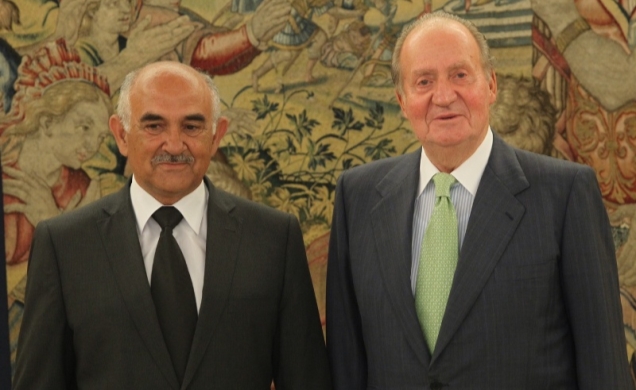 Su Majestad el Rey junto al presidente de la Región de Murcia, Alberto Garre López, momentos antes de la audiencia